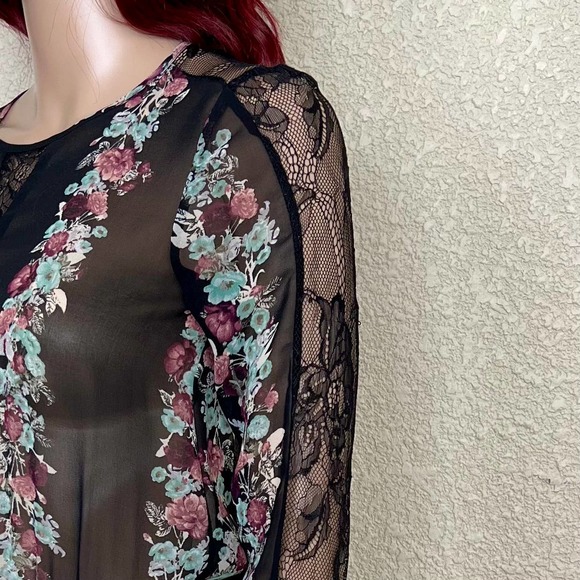 BCBGeneration Floral Georgette & Crepe Romper size 0 Black Sheer Dressy Lace - Picture 4 of 13